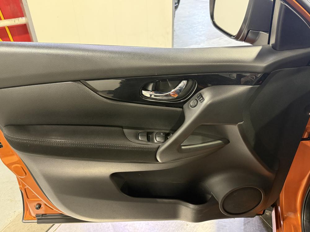 Nissan Qashqai SV 2017 d&rsquo;occasion à vendre - 14