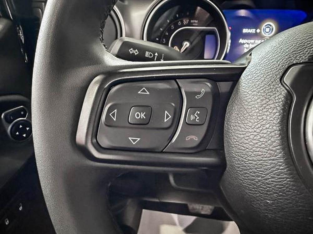 Jeep Gladiator SPORT S (MODIFICATIONS À VENIR) 2023 d&rsquo;occasion à vendre - 17