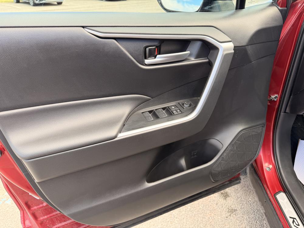 Toyota RAV4 XLE AWD 2024 d&rsquo;occasion à vendre - 13