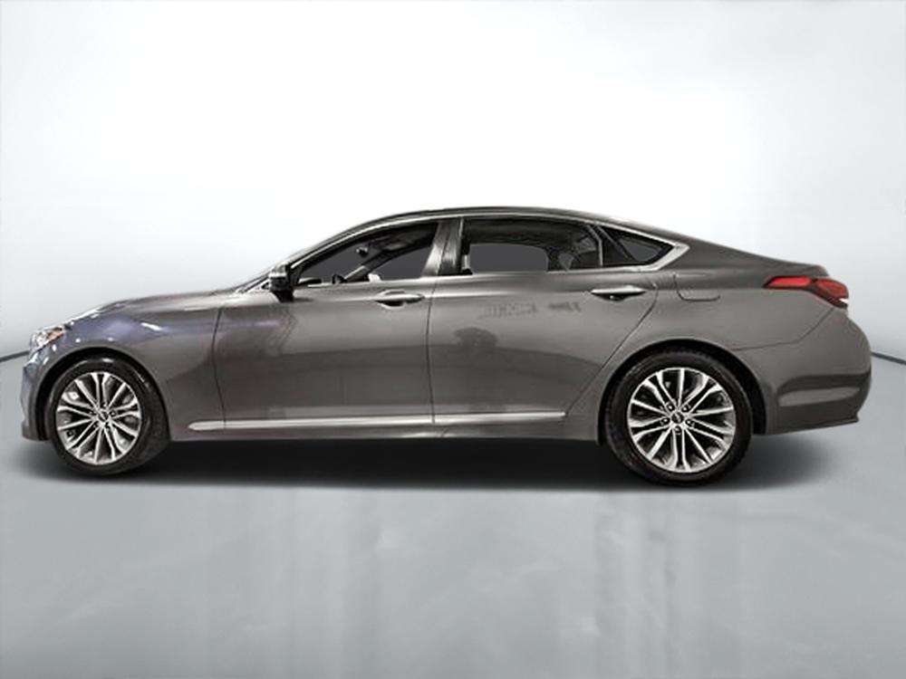 Hyundai Genesis Sedan 2015 Gris usage à vendre Hyundai Genesis Sedan 2015 Gris usage à vendre