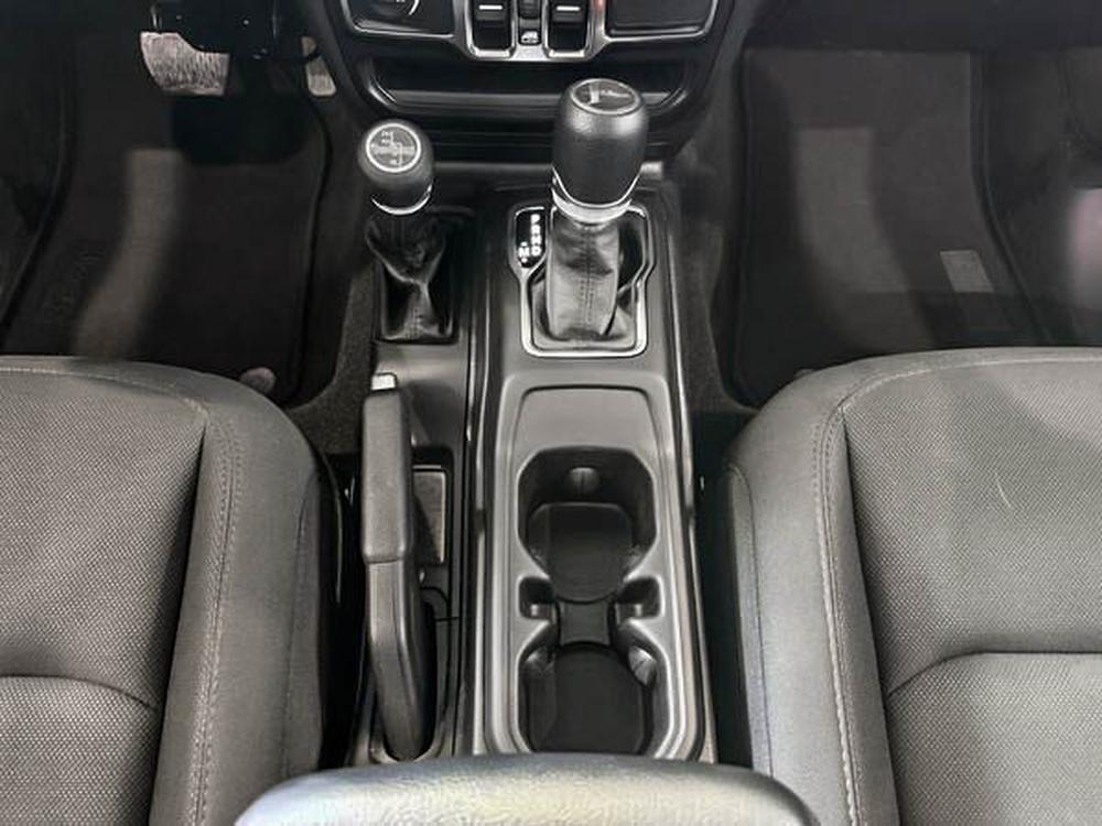 Jeep Gladiator SPORT S (MODIFICATIONS À VENIR) 2023 d&rsquo;occasion à vendre - 27