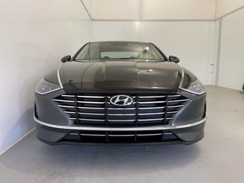 Hyundai Sonata Preferred 2023 d&rsquo;occasion à vendre - 2
