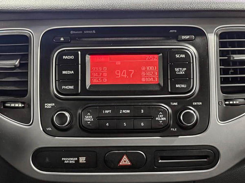 Kia Rondo LX 2014 d&rsquo;occasion à vendre - 24