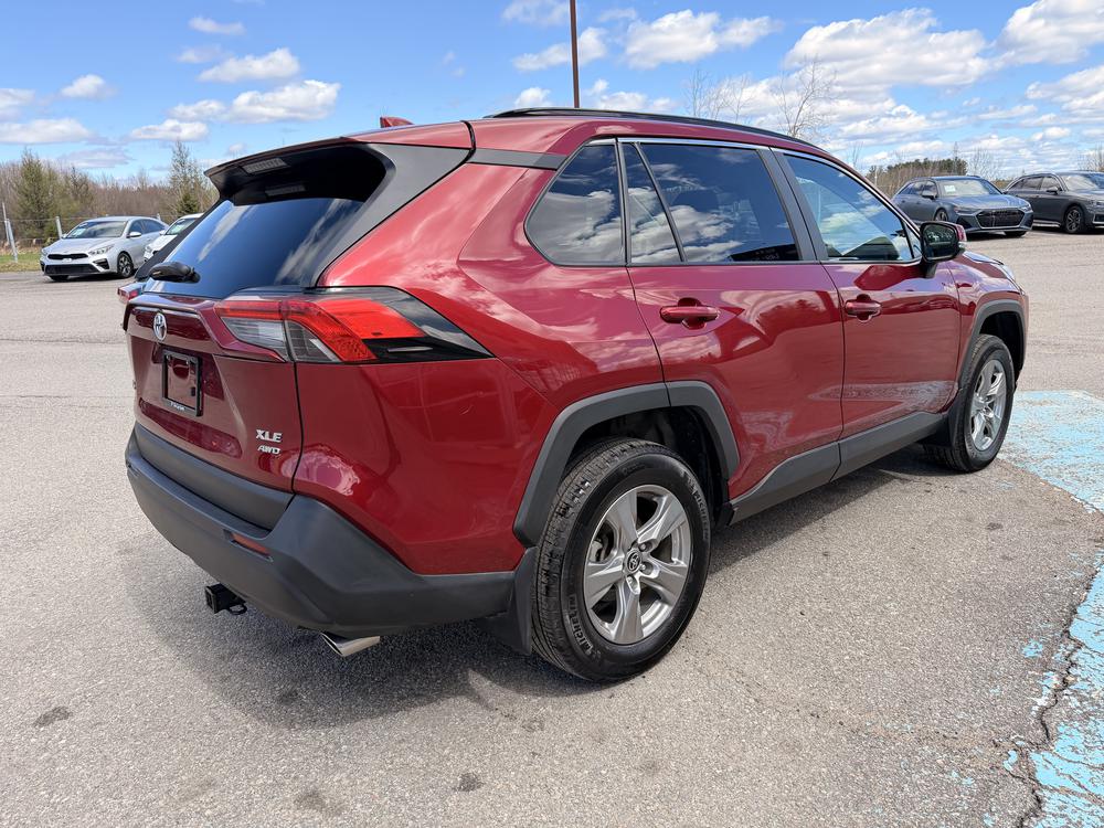 Toyota RAV4 XLE AWD 2024 d&rsquo;occasion à vendre - 8