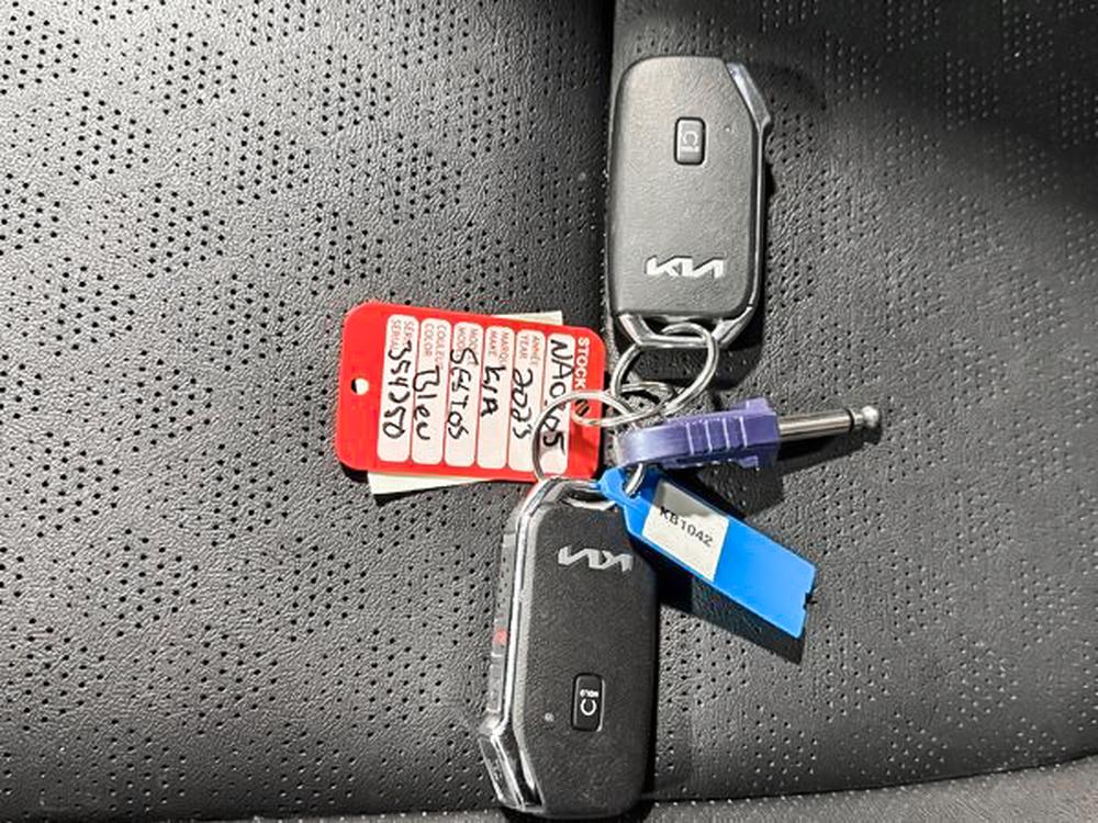 Kia Seltos EX Premium 2023 d&rsquo;occasion à vendre - 32