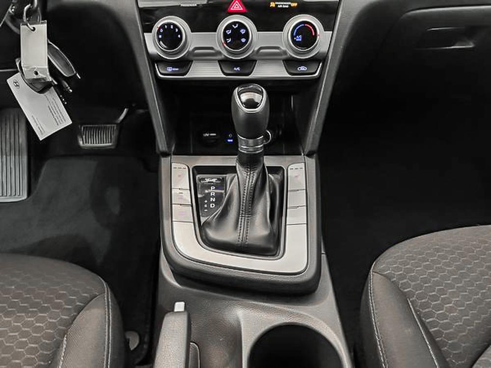 Hyundai Elantra Preferred 2020 d&rsquo;occasion à vendre - 27