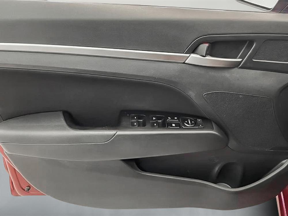 Hyundai Elantra Preferred 2020 d&rsquo;occasion à vendre - 12