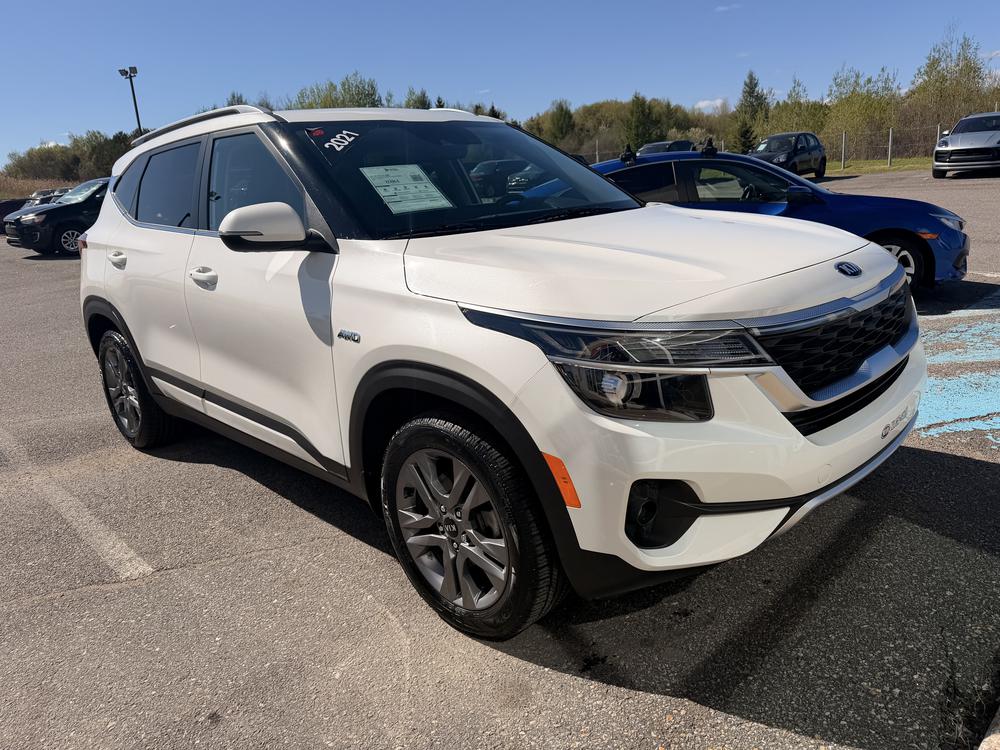 Kia Seltos EX AWD