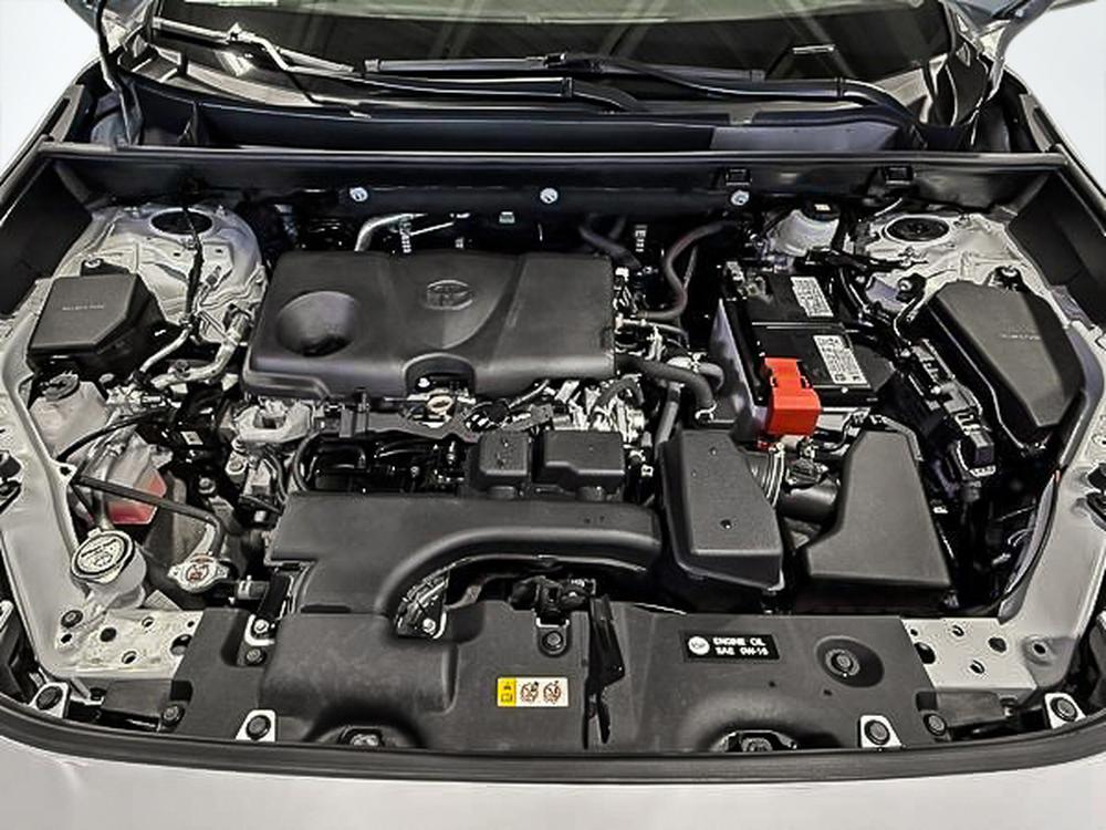 Toyota RAV4 LE 2024 d&rsquo;occasion à vendre - 31