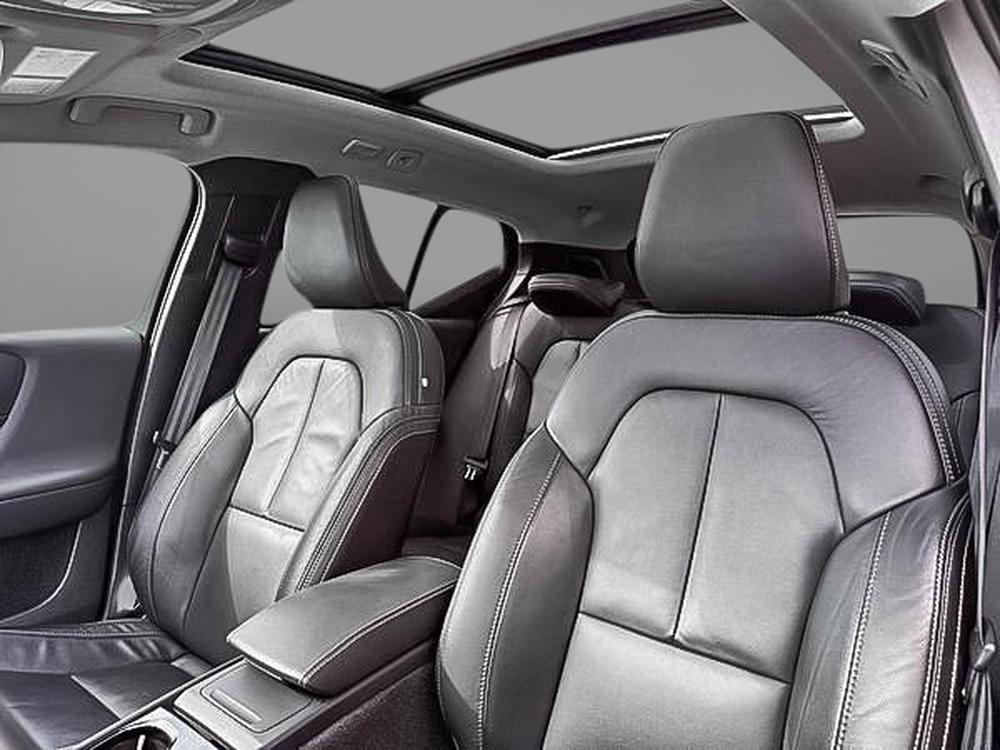 Volvo XC40 B5 ULTIMATE AWD DARK THEME 2024 d&rsquo;occasion à vendre - 12