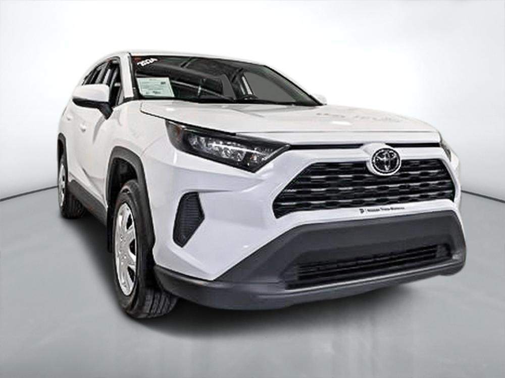 Toyota RAV4 LE 2024 d&rsquo;occasion à vendre