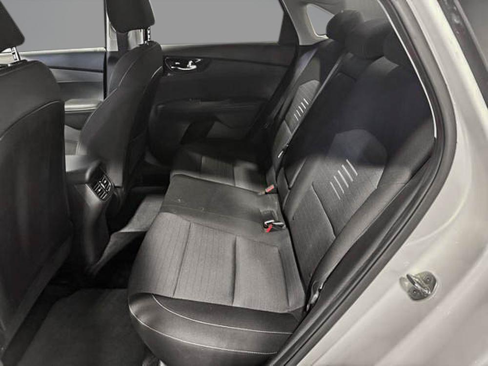 Kia Forte EX 2020 d&rsquo;occasion à vendre - 29