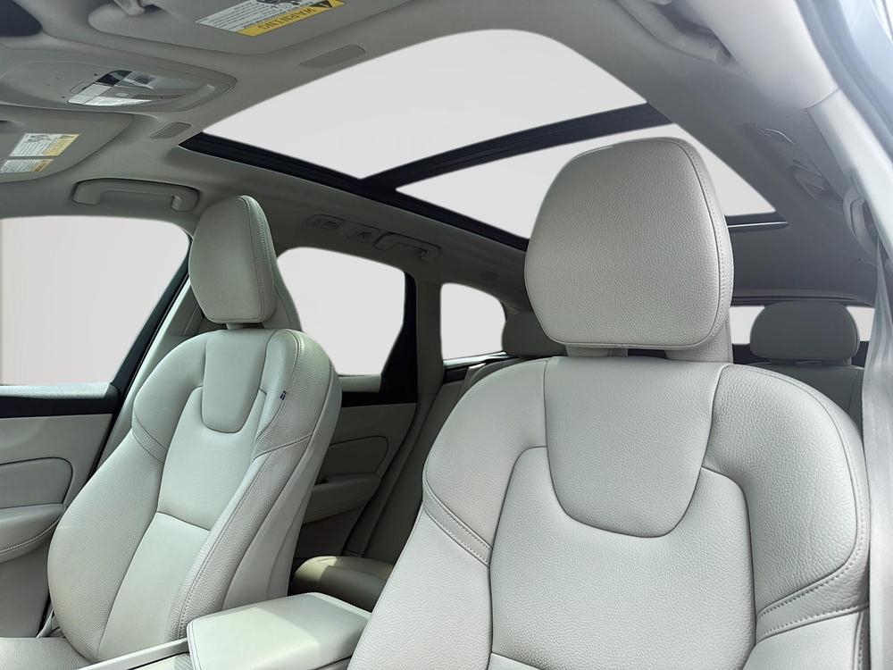 Volvo XC60 Recharge T8 CORE AWD // PLUG IN 2024 d&rsquo;occasion à vendre - 13