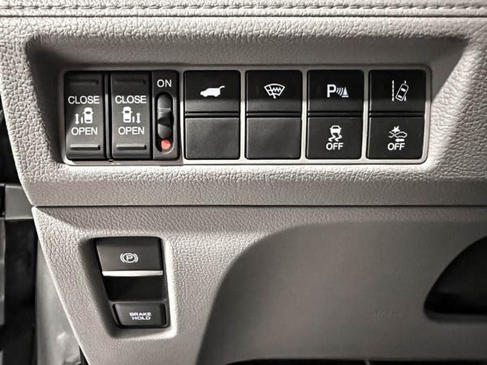 Honda Odyssey Touring 2018 d&rsquo;occasion à vendre - 17