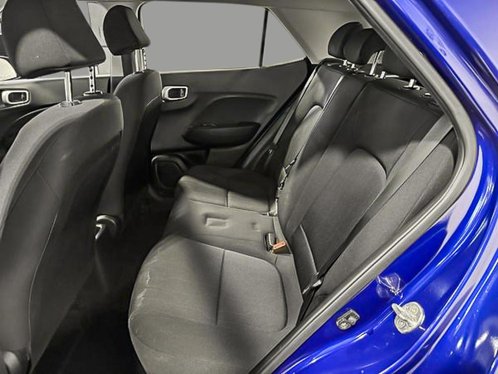 Hyundai Venue ESSENTIAL 2021 d&rsquo;occasion à vendre - 29