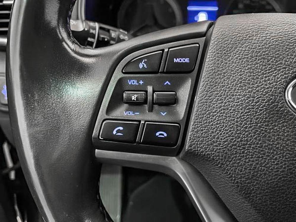 Hyundai Tucson Luxury AWD 2019 d&rsquo;occasion à vendre - 17