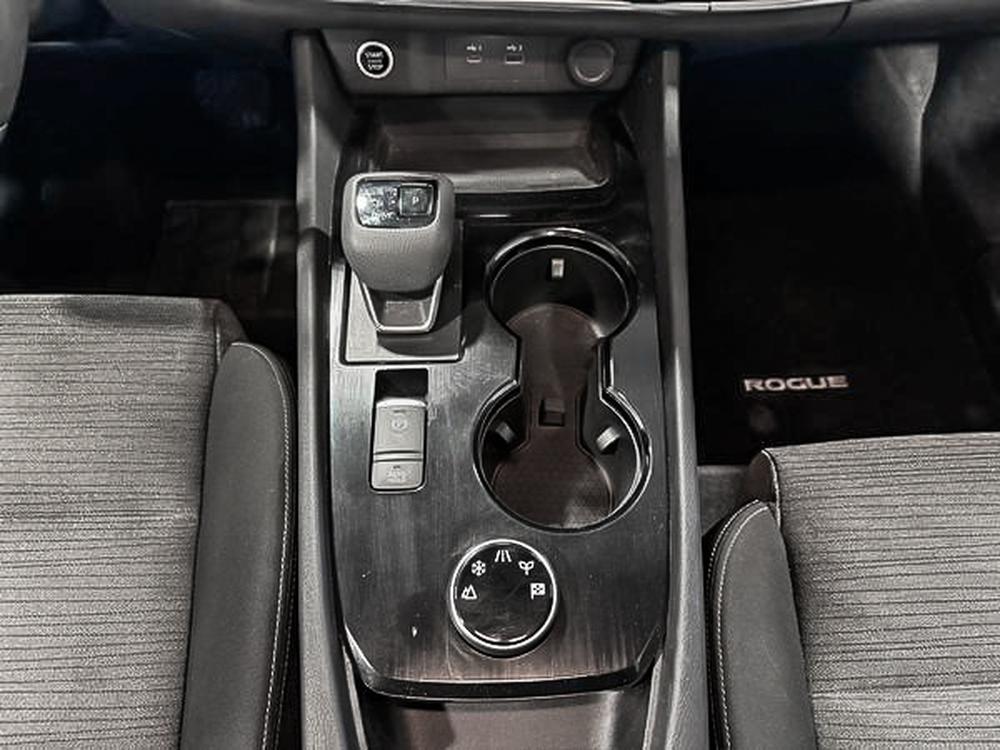 Nissan Rogue 2022 Noir usage à vendre Nissan Rogue 2022 Noir usage à vendre