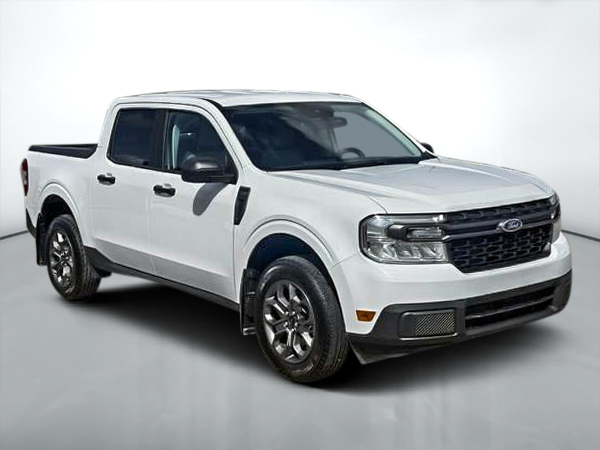 White 2023 Ford Maverick XLT SuperCrew FWD Pickup Truck Front-Wheel Drive Automatic