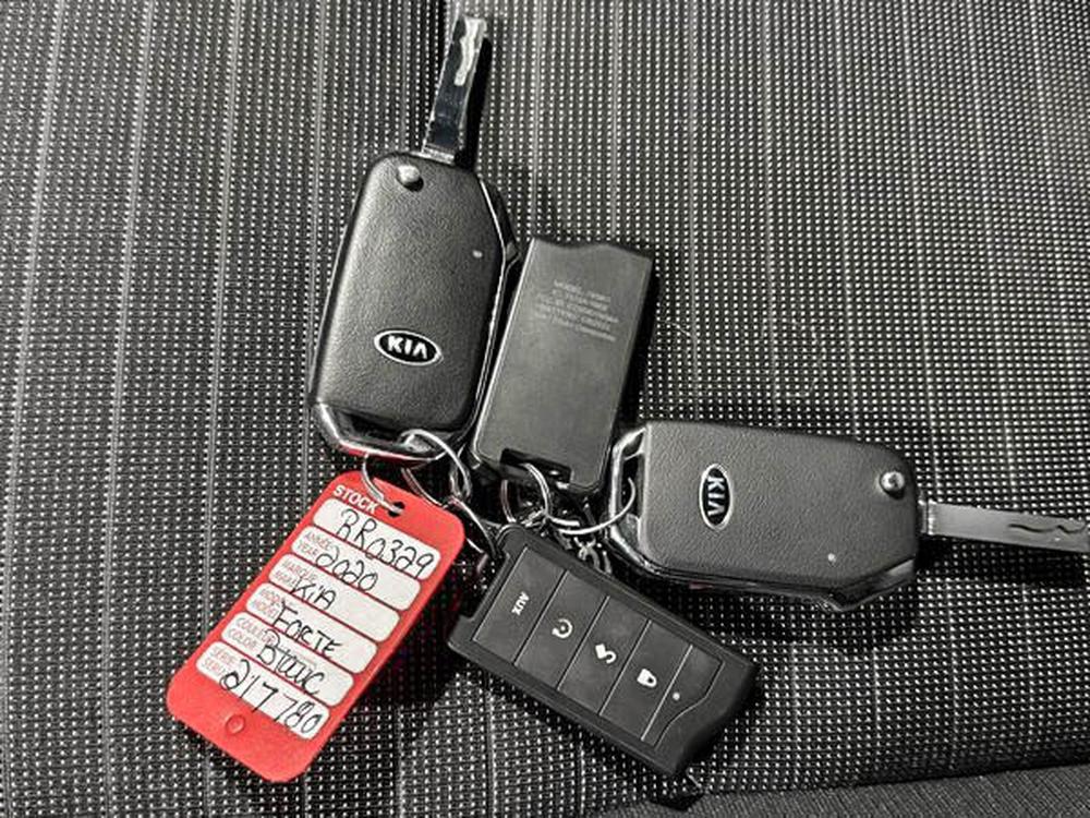 Kia Forte EX 2020 d&rsquo;occasion à vendre - 33