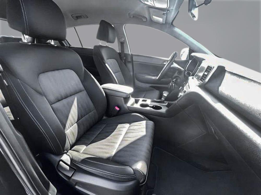 Kia Sportage LX 2020 d&rsquo;occasion à vendre - 29