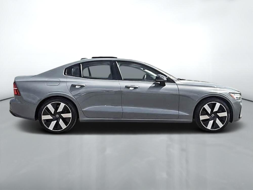 Volvo S60 Recharge T8 ULTIMATE AWD PLUG IN // SIEGES MASSANT 2024 d&rsquo;occasion à vendre - 4