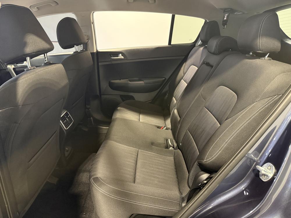 Kia Sportage LX 2019 d&rsquo;occasion à vendre - 29