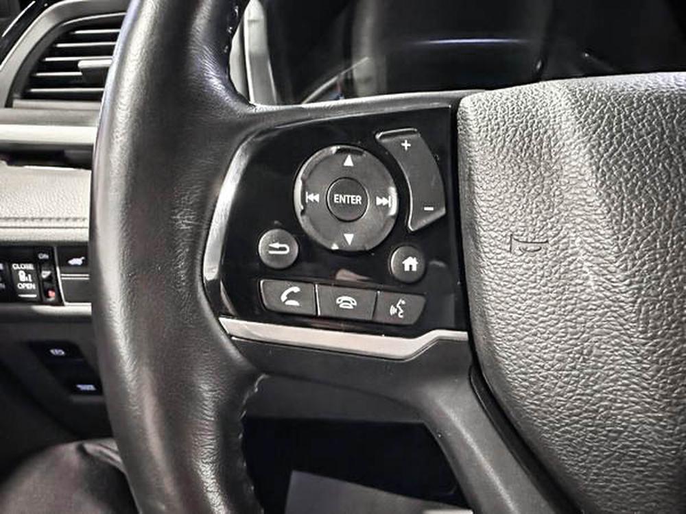 Honda Odyssey Touring 2018 d&rsquo;occasion à vendre - 21