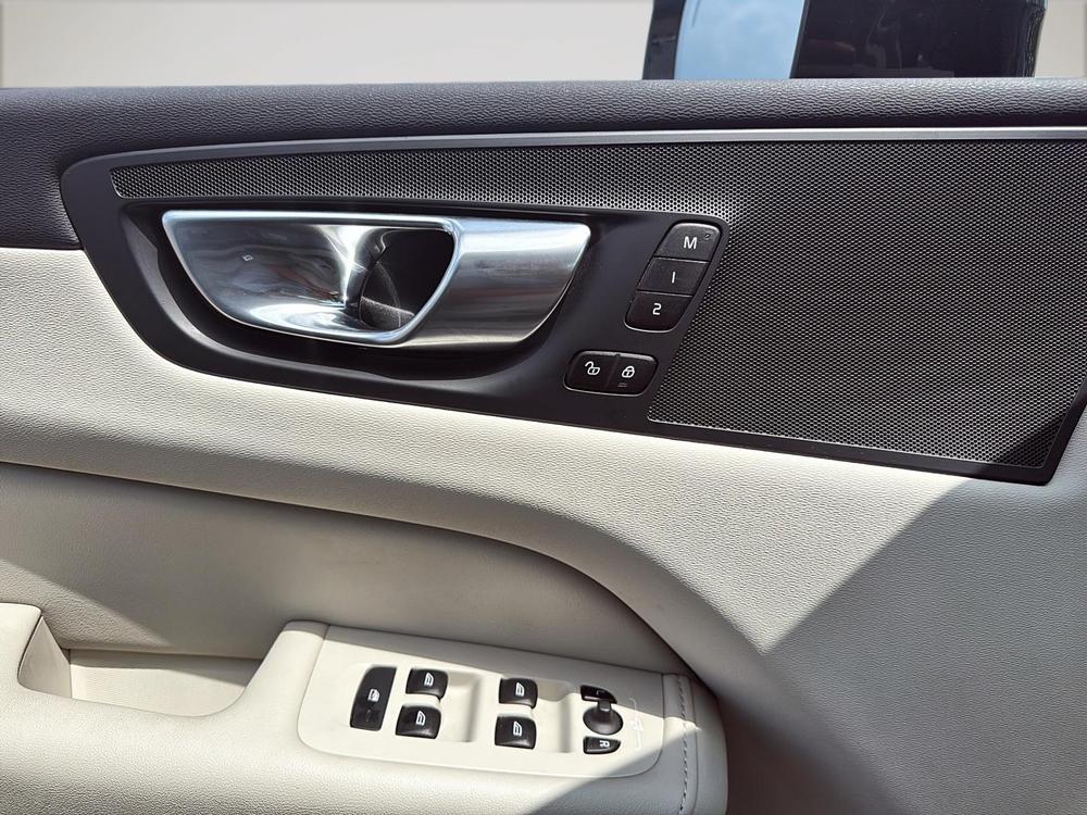 Volvo XC60 Recharge T8 CORE AWD // PLUG IN 2024 d&rsquo;occasion à vendre - 21