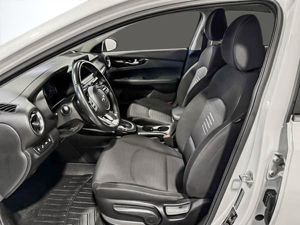 Kia Forte EX 2020 d&rsquo;occasion à vendre - 16