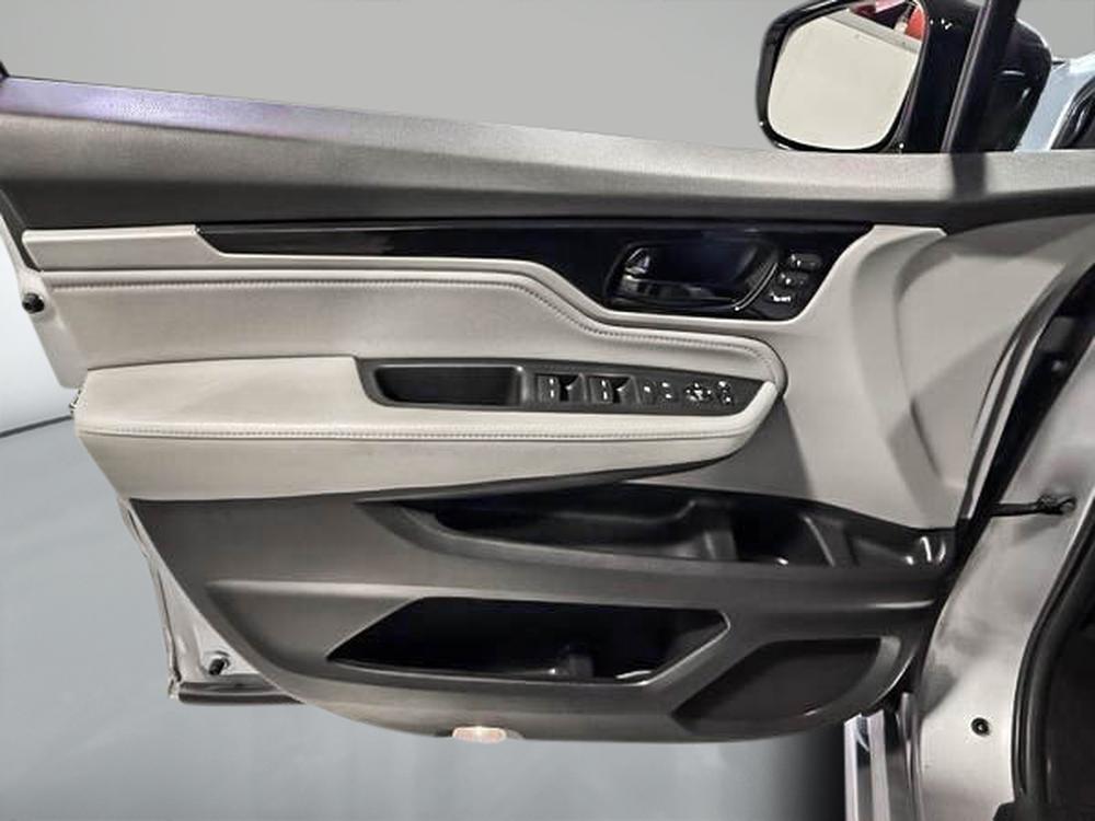 Honda Odyssey Touring 2018 d&rsquo;occasion à vendre - 14
