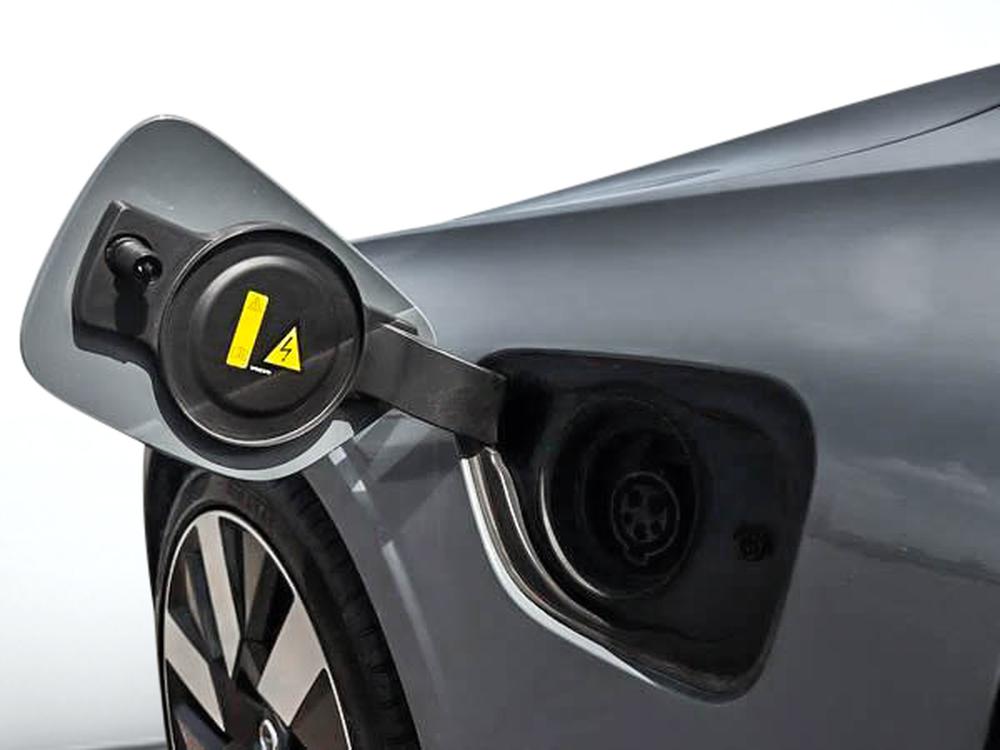 Volvo S60 Recharge T8 ULTIMATE AWD PLUG IN // SIEGES MASSANT 2024 d&rsquo;occasion à vendre - 11
