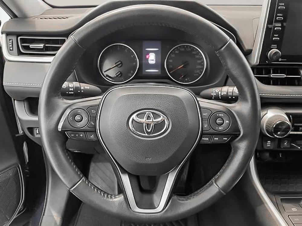 Toyota RAV4 XLE AWD 2021 d&rsquo;occasion à vendre - 17