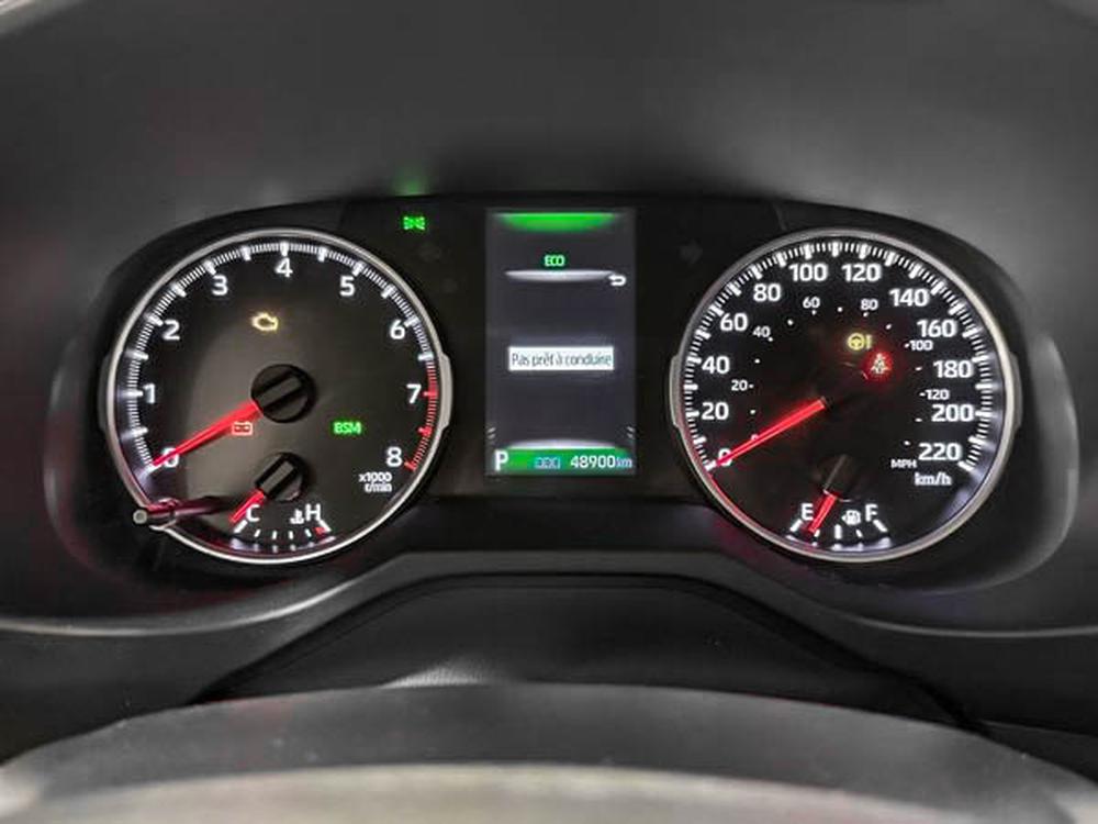 Toyota RAV4 LE 2021 d&rsquo;occasion à vendre - 23