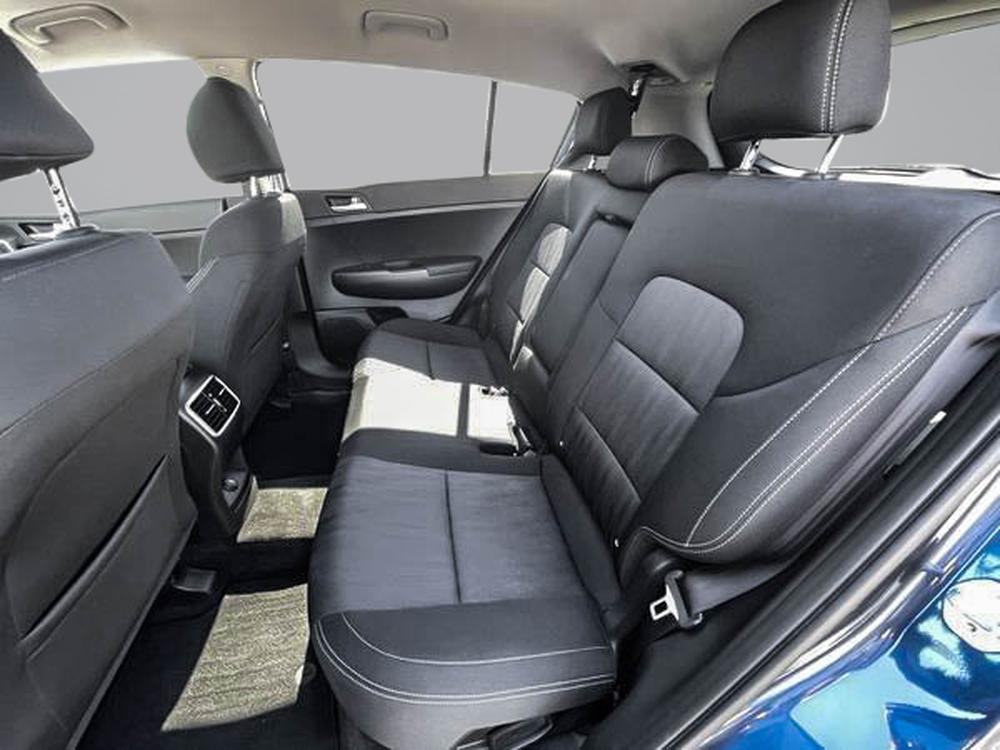 Kia Sportage LX 2021 d&rsquo;occasion à vendre - 26