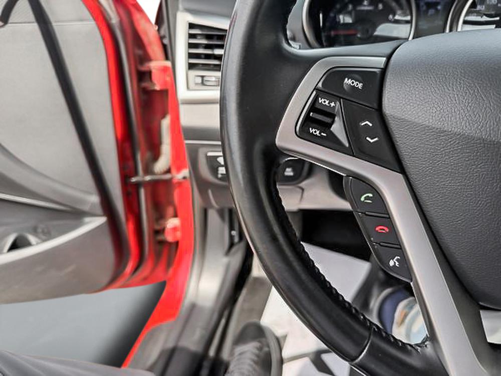 Hyundai Veloster BASE 2013 d&rsquo;occasion à vendre - 23