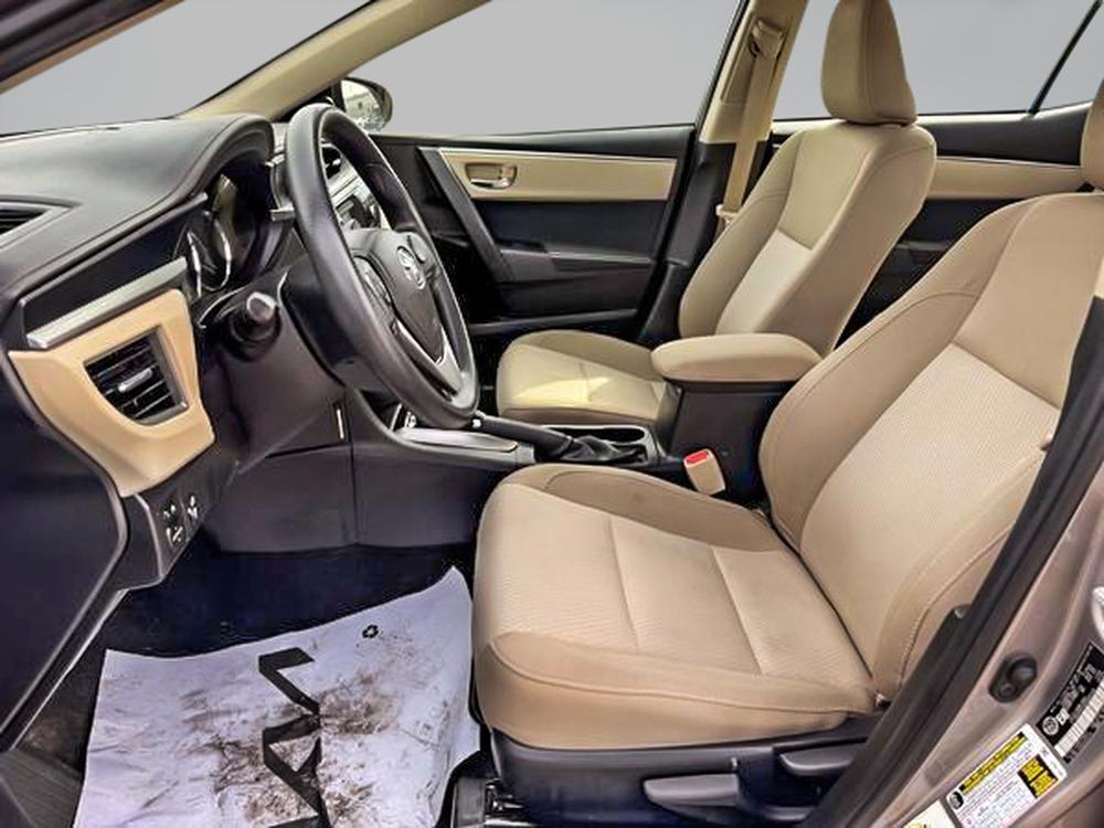 Toyota Corolla CE 2016 d&rsquo;occasion à vendre - 14