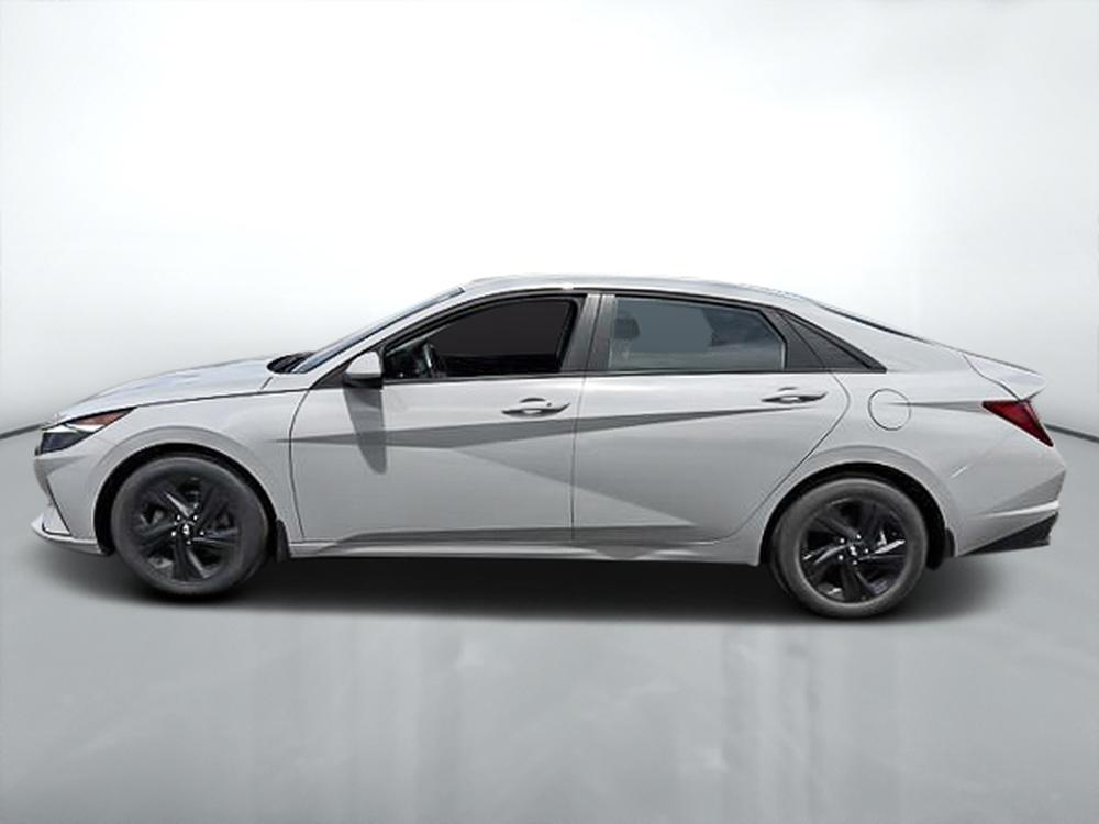 Hyundai Elantra Preferred 2023 d&rsquo;occasion à vendre - 6