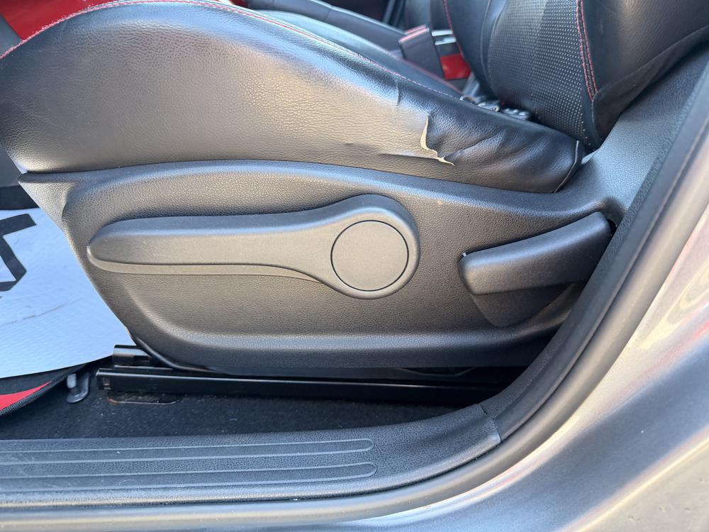 Nissan JUKE 2016 Gris usage à vendre Nissan JUKE 2016 Gris usage à vendre
