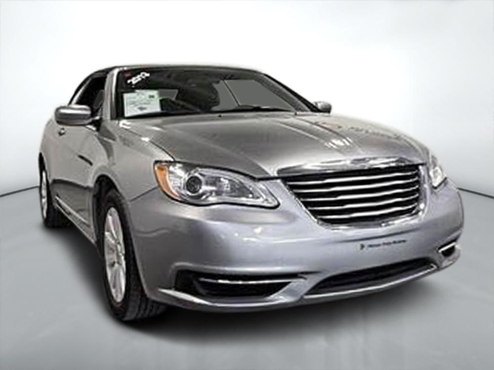Chrysler 200 Touring convertible 2013 d&rsquo;occasion à vendre - 1