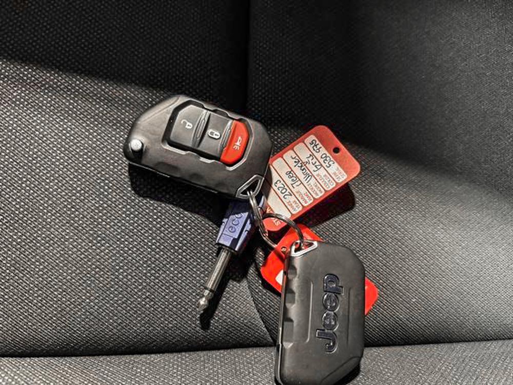 Jeep Wrangler SPORT 2023 d&rsquo;occasion à vendre - 31