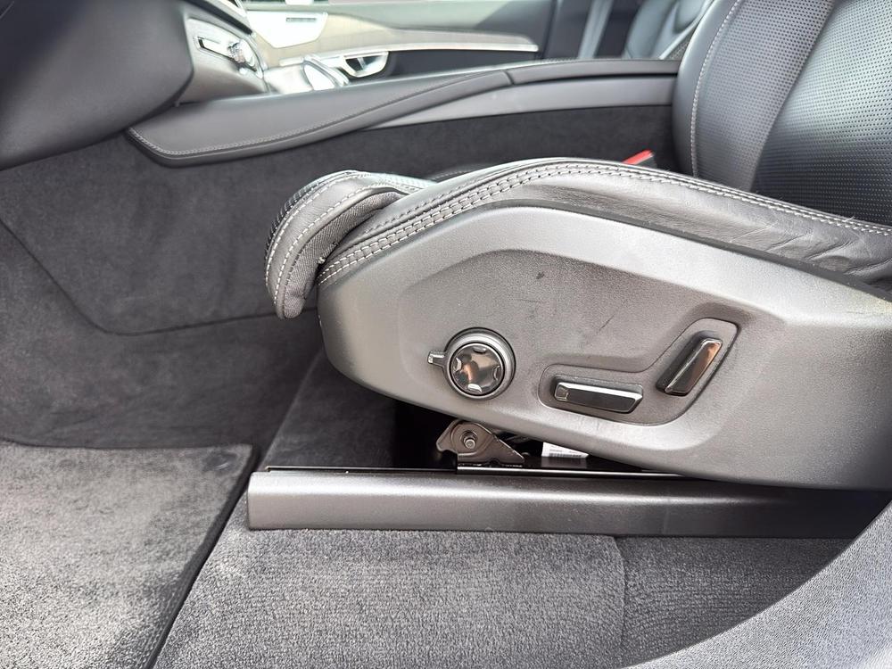 Volvo XC90 B6 ULTIMATE // DARK THEME 2023 d&rsquo;occasion à vendre - 18