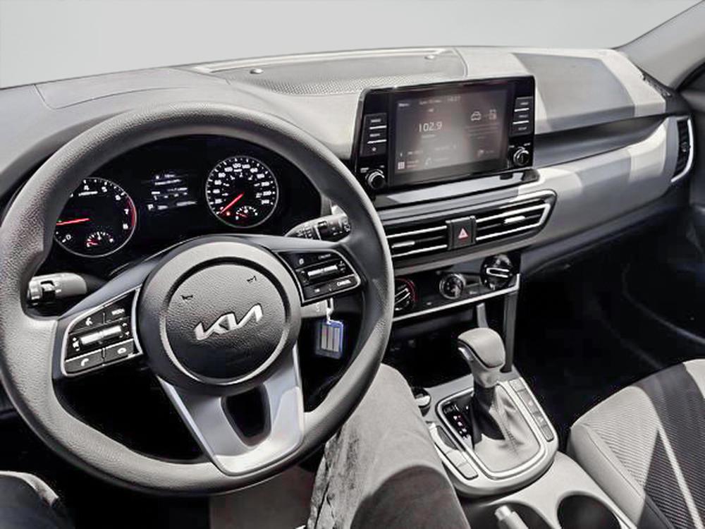 Kia Seltos 2023 Orange usage à vendre Kia Seltos 2023 Orange usage à vendre