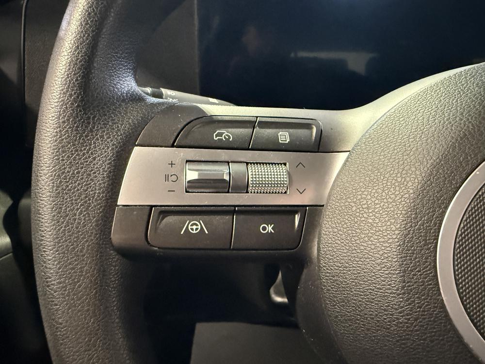 Hyundai Kona 2.0L ESSENTIAL AWD 2024 d&rsquo;occasion à vendre - 18