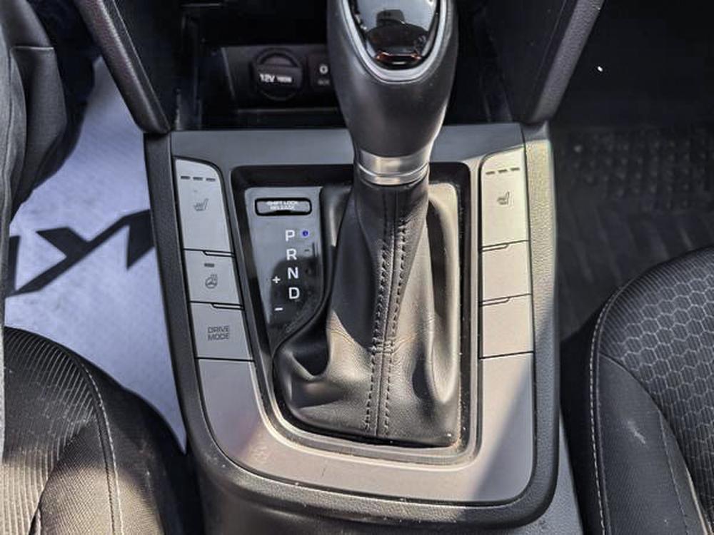 Hyundai Elantra GLS 2017 d&rsquo;occasion à vendre - 27