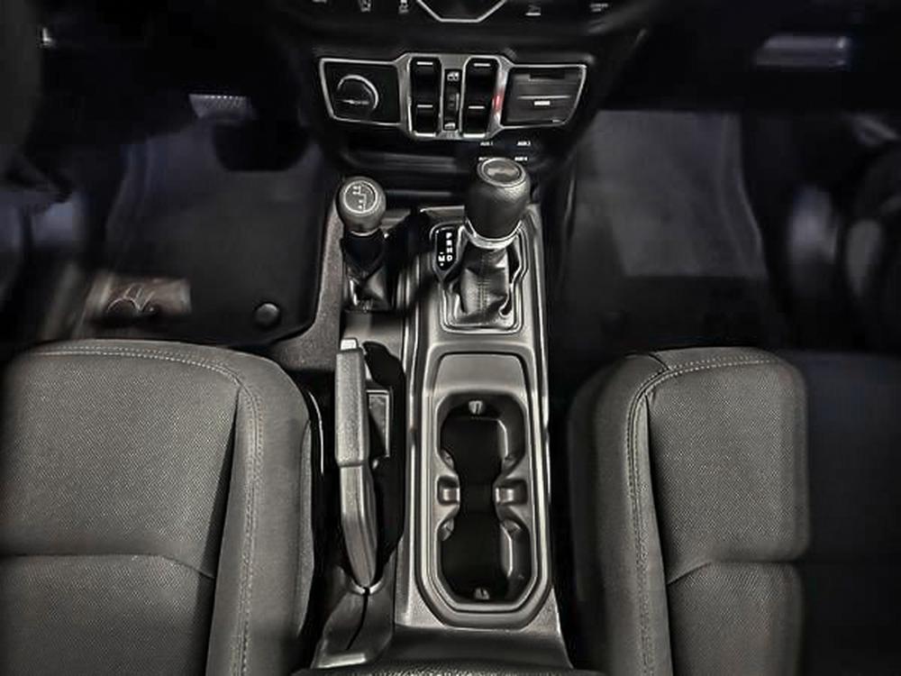 Jeep Wrangler SPORT 2023 d&rsquo;occasion à vendre - 27