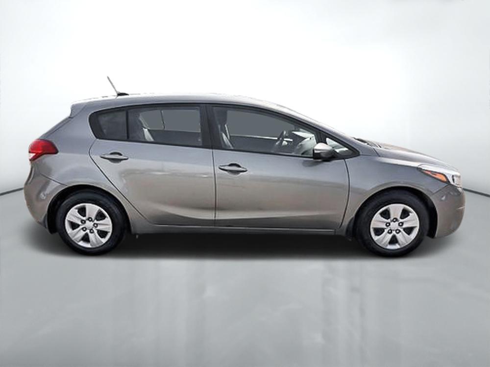 Kia 5 portes Forte LX+ 2017 d&rsquo;occasion à vendre - 9
