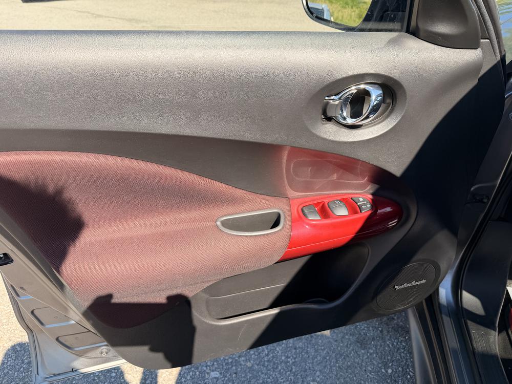 Nissan JUKE 2016 Gris usage à vendre Nissan JUKE 2016 Gris usage à vendre