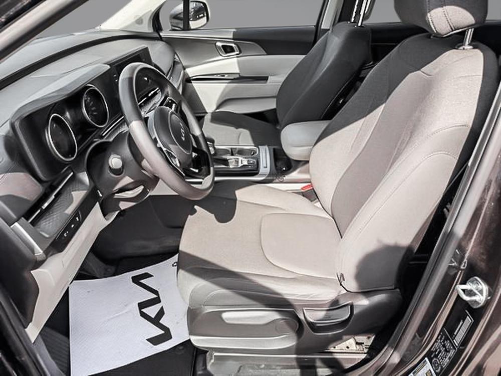 Kia Carnival LX 2022 d&rsquo;occasion à vendre - 16