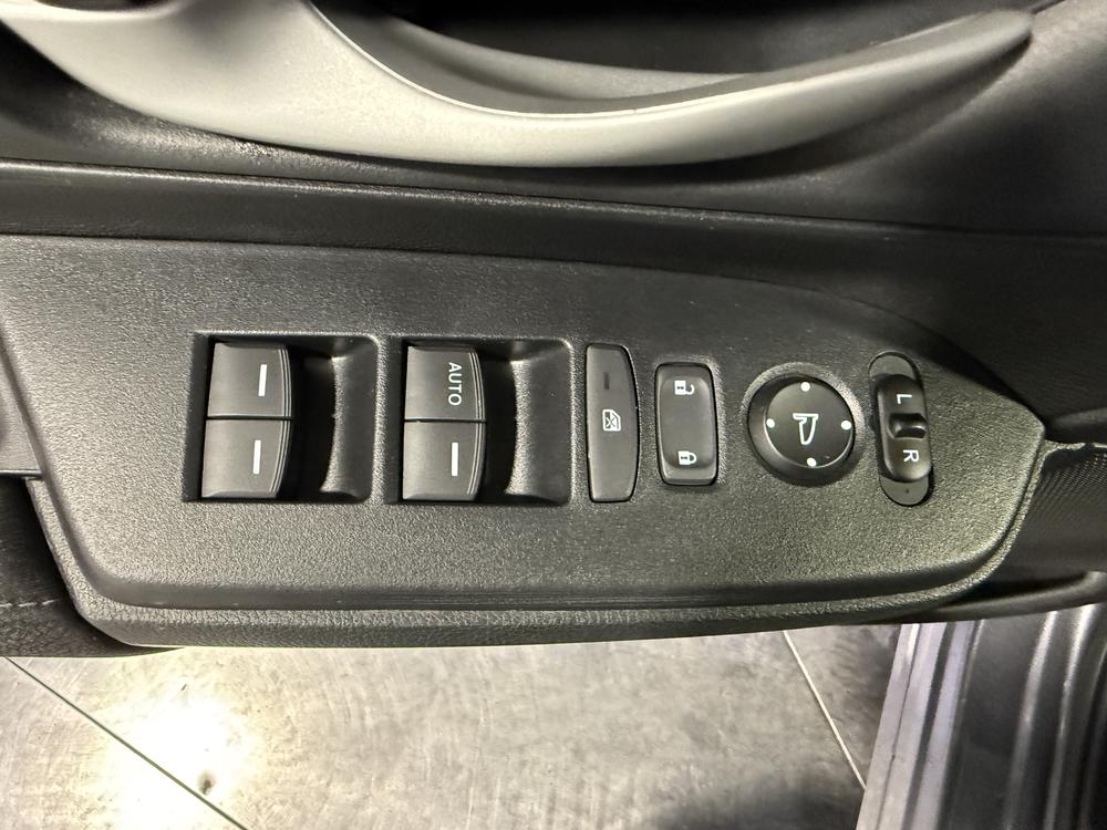 Honda CR-V LX 2021 d&rsquo;occasion à vendre - 14