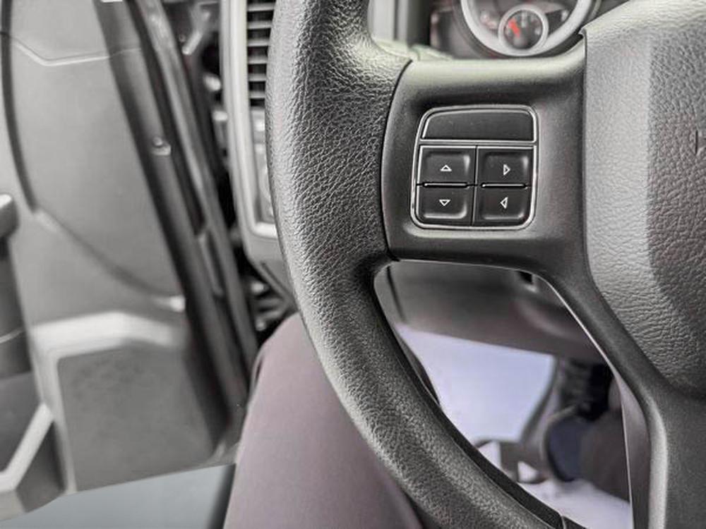 Ram 1500 ST 2017 d&rsquo;occasion à vendre - 21